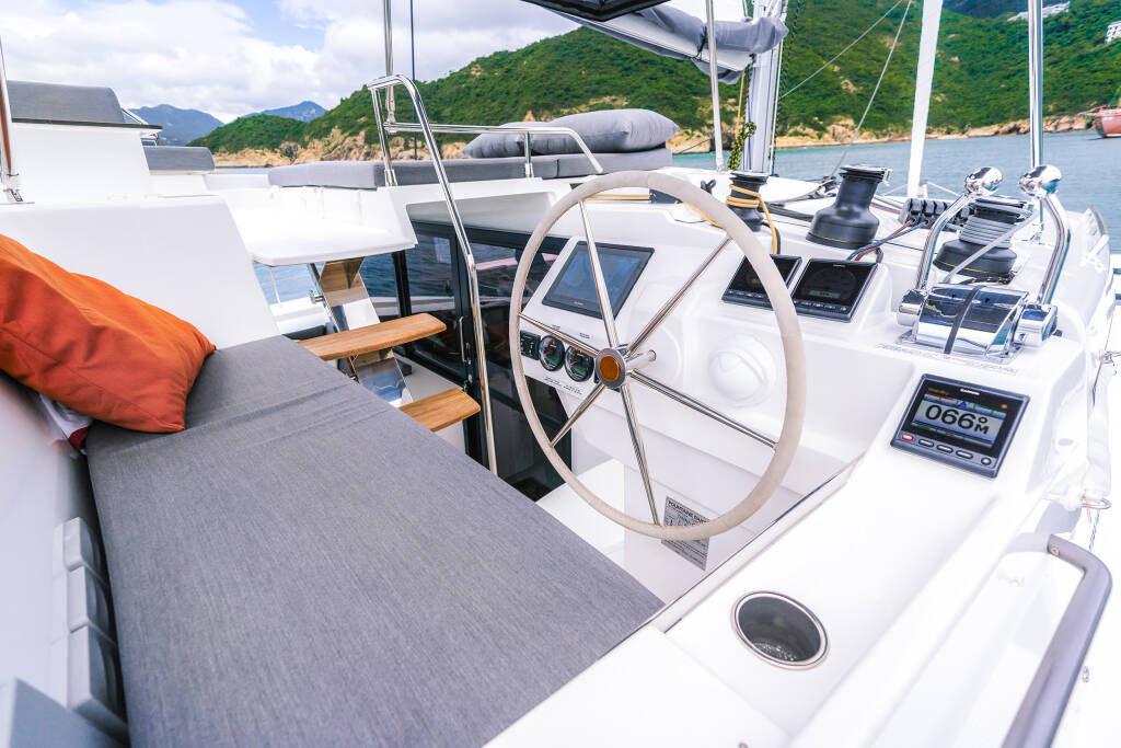 Fountaine Pajot Tanna 47 First Life