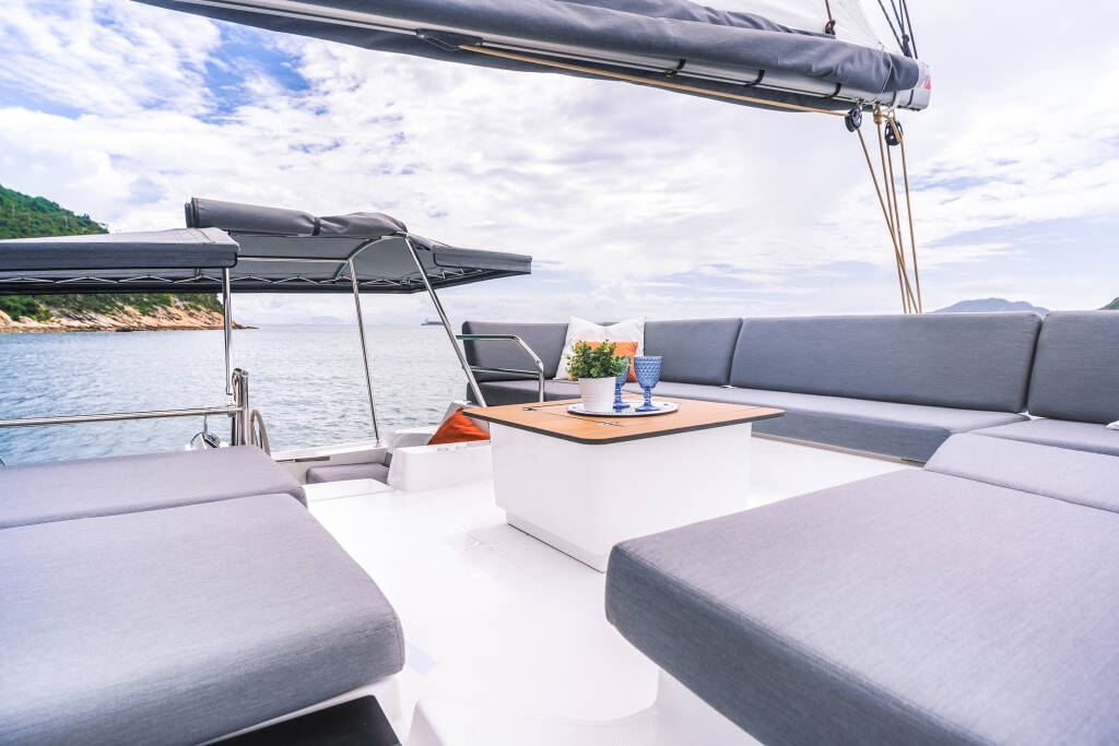 Fountaine Pajot Tanna 47 First Life