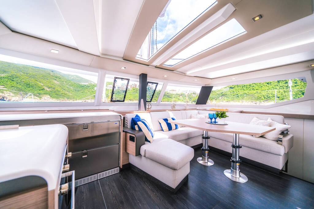 Fountaine Pajot Tanna 47 First Life