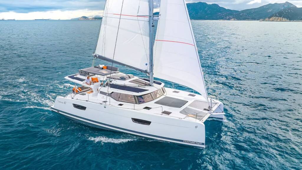 Fountaine Pajot Tanna 47 Blue Angel