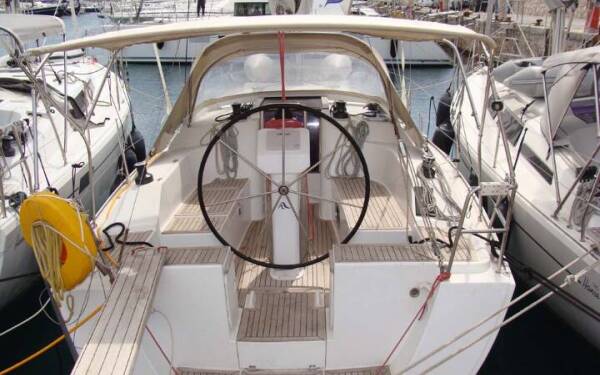 Hanse 325 Selini