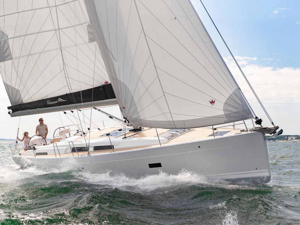 Hanse 458 Apple