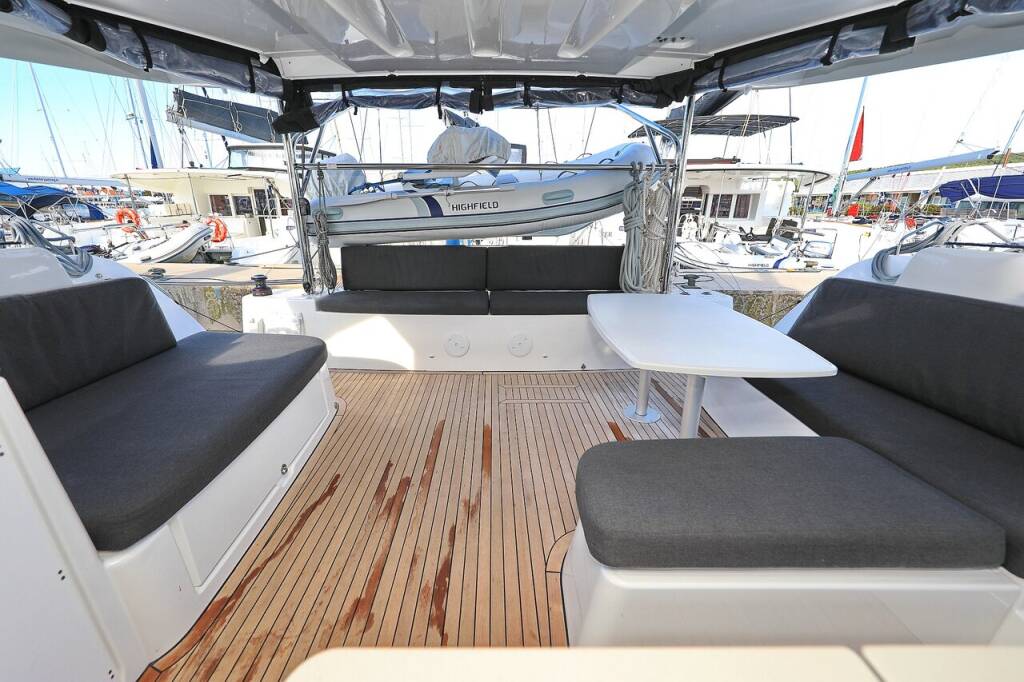 Lagoon 46 Notorious