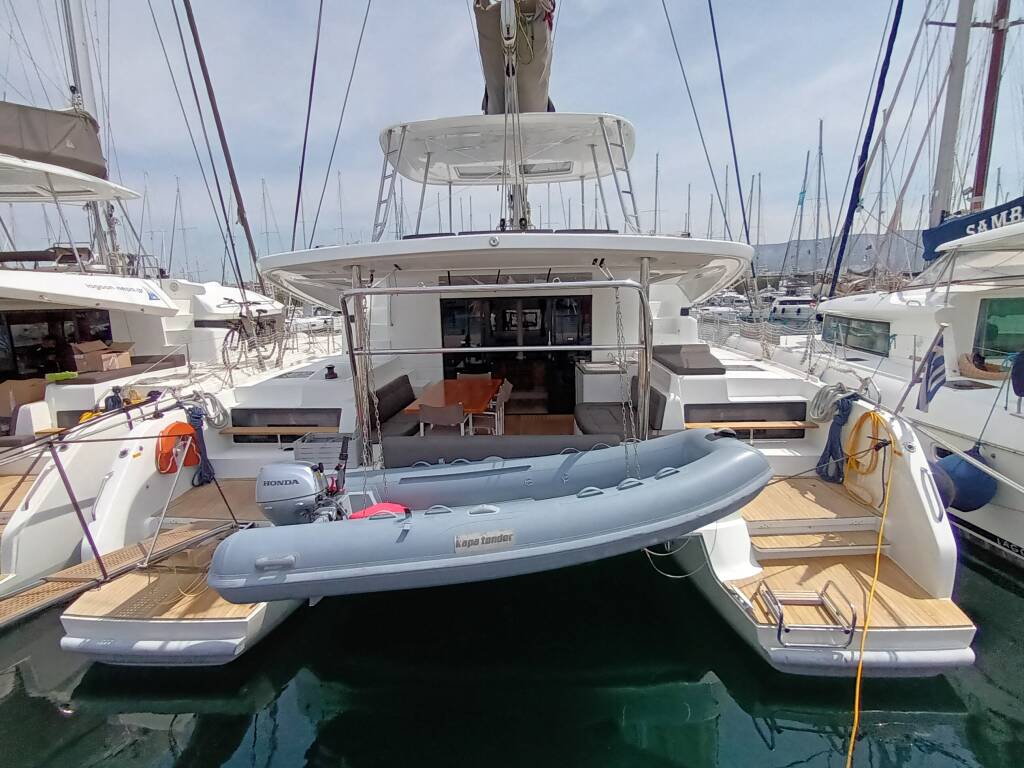 Catamaran Lagoon 50 Icarus