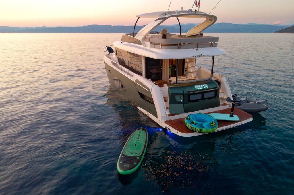 Navetta 48 Ava