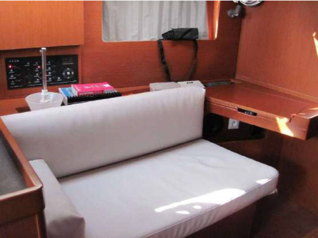 Oceanis 41.1 ECONOMY