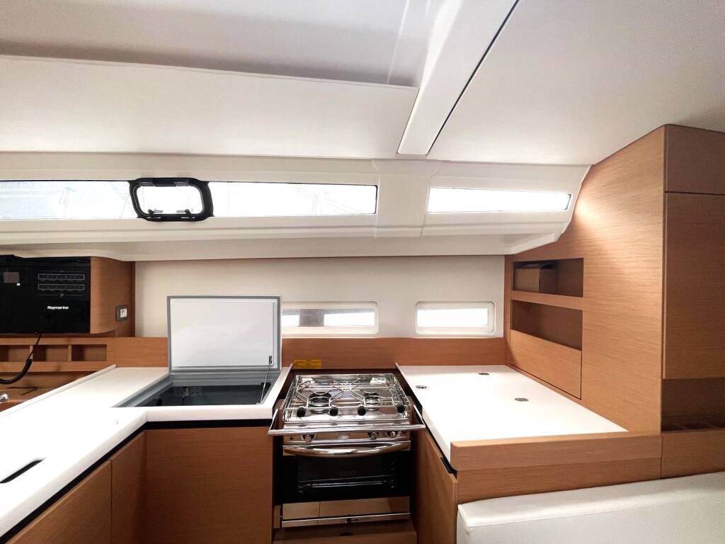 Sun Odyssey 410 Colibri