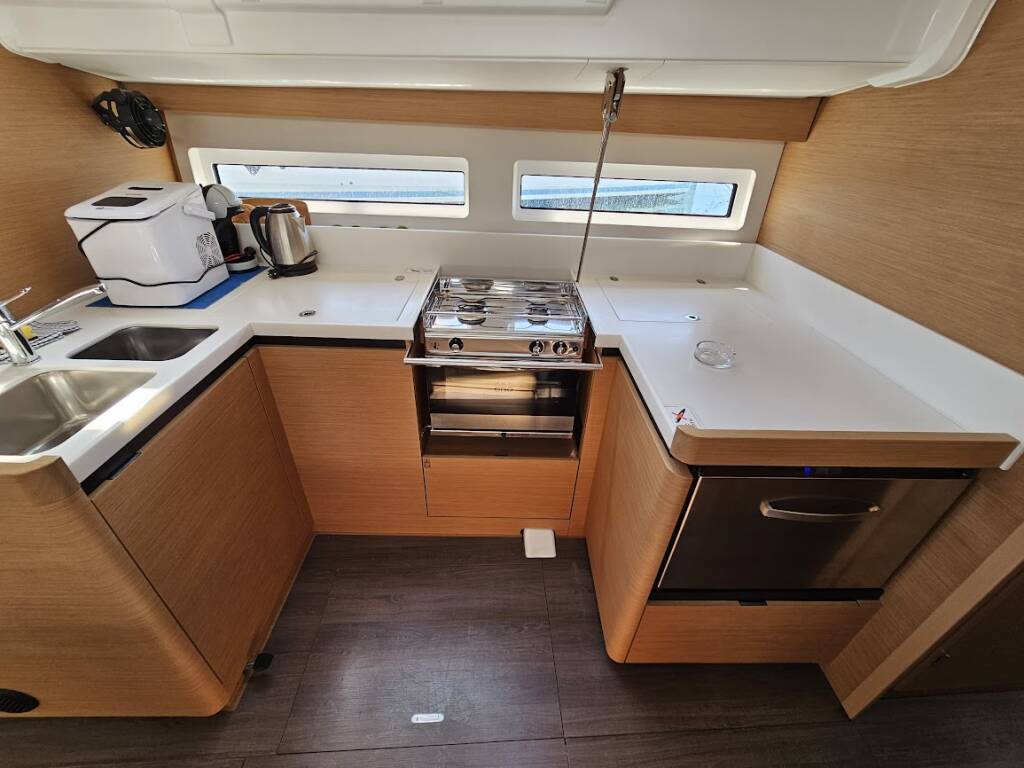 Sun Odyssey 490 Luna