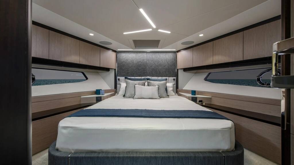 Sunseeker Manhattan 68 Apollo